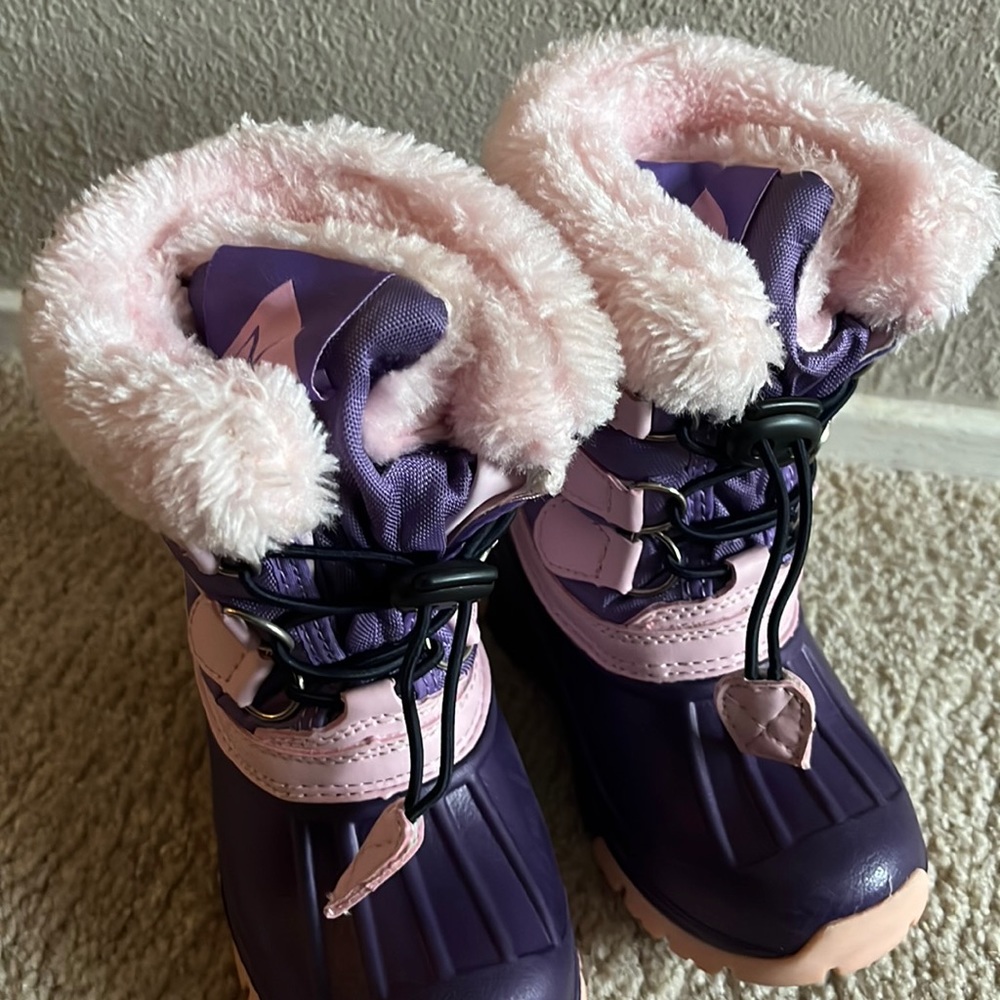 Kids snow boots